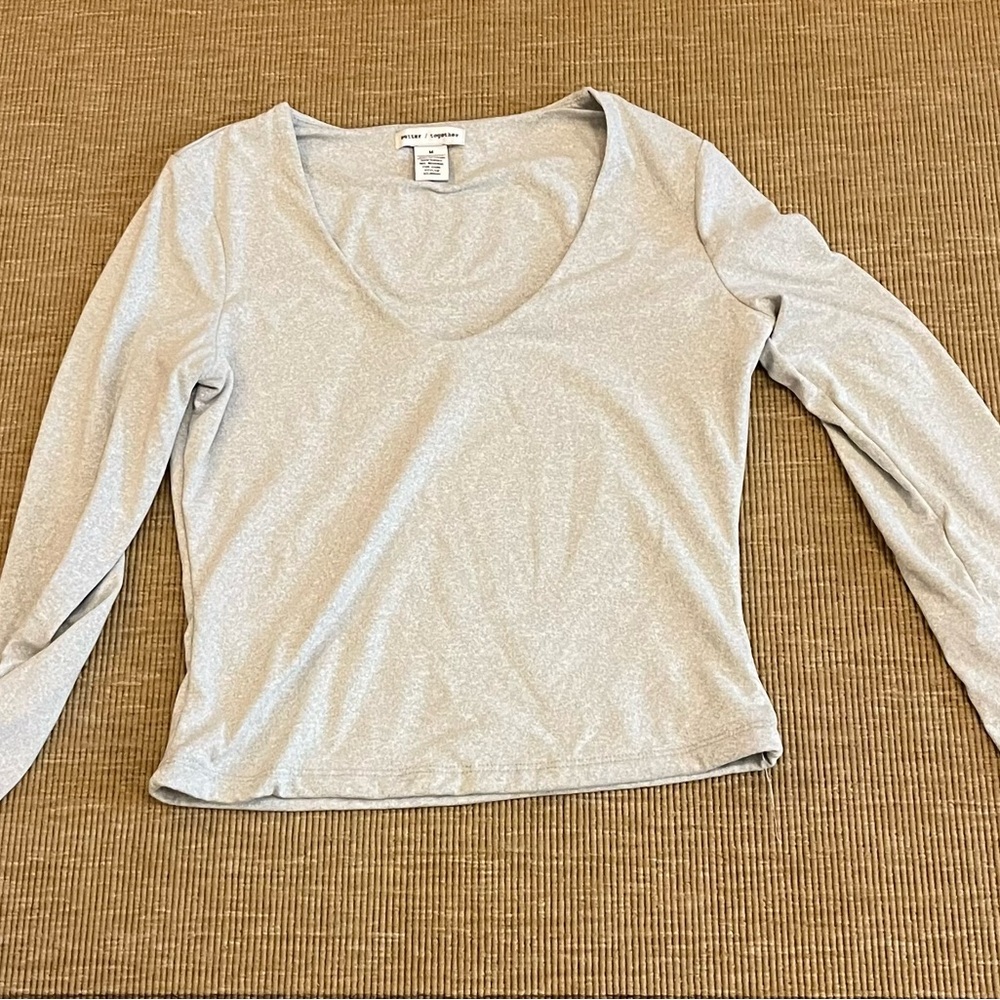 Elegant Light Gray Scoop Neck Crop Top